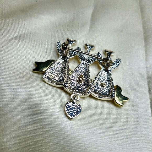 Gold & Silver Three Angels "Friends" Brooch with Dangling Heart - Picture 3 of 5